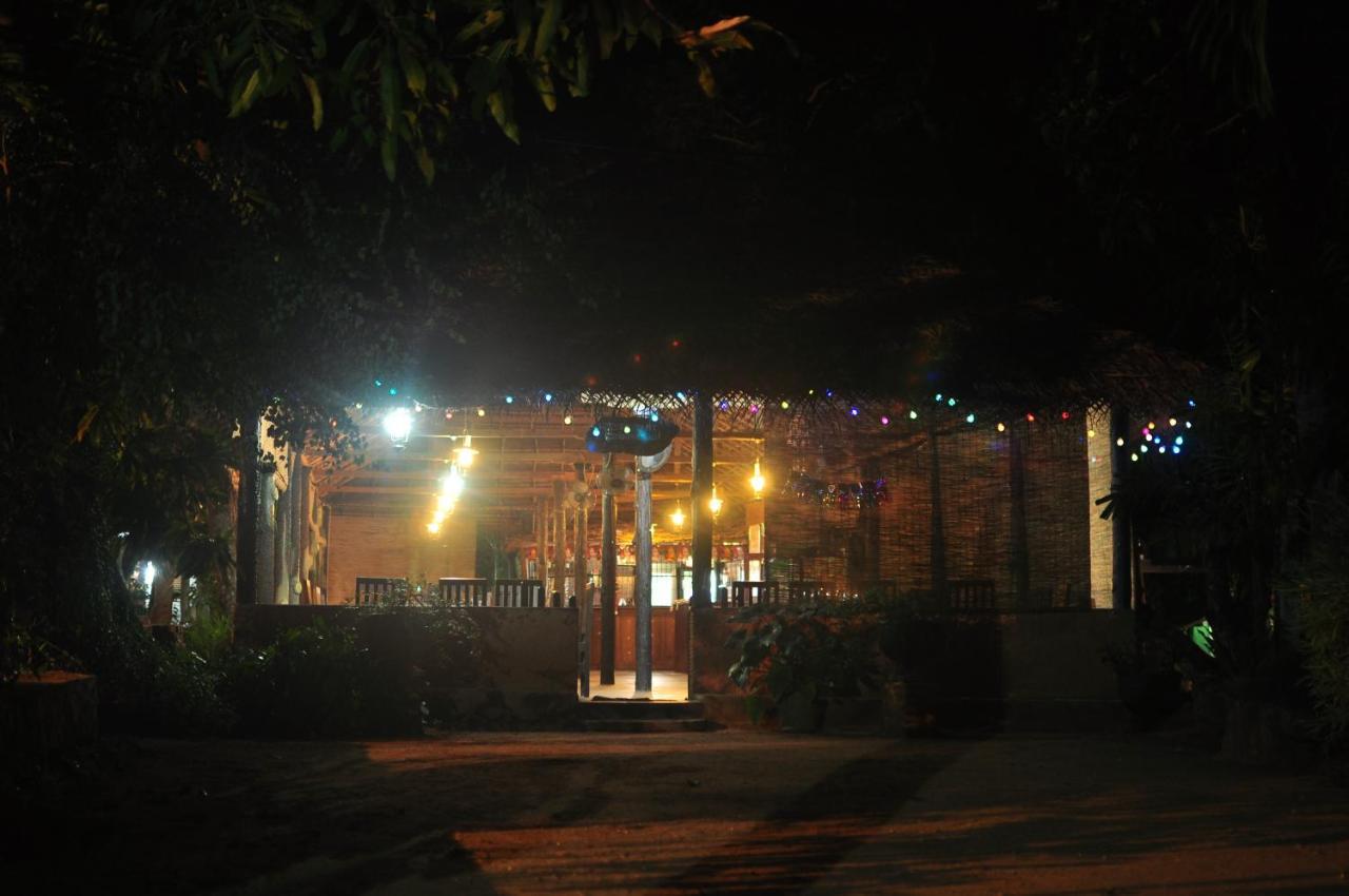 Soba Lanka Holiday Resort Melsiripura Екстериор снимка