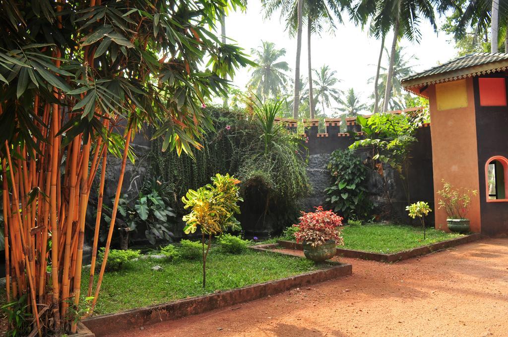 Soba Lanka Holiday Resort Melsiripura Екстериор снимка
