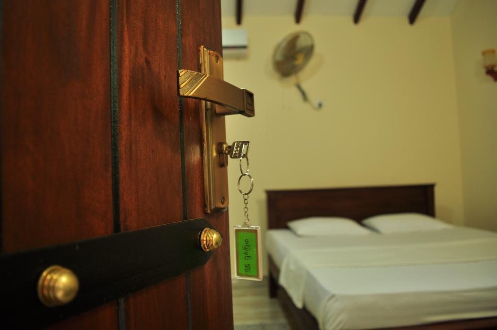 Soba Lanka Holiday Resort Melsiripura Екстериор снимка