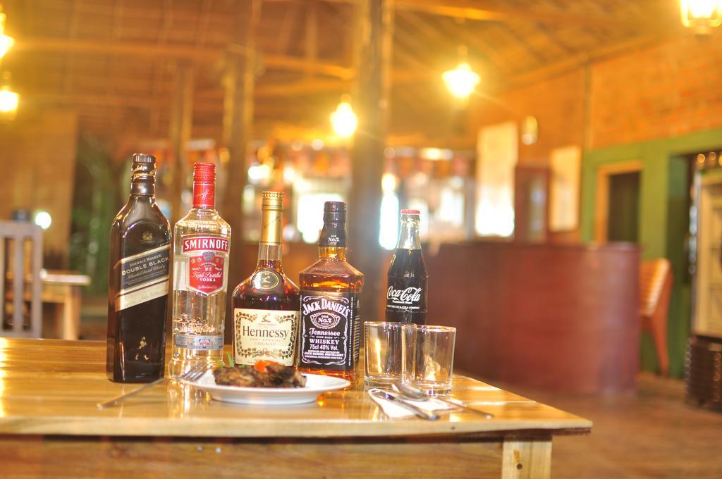 Soba Lanka Holiday Resort Melsiripura Екстериор снимка