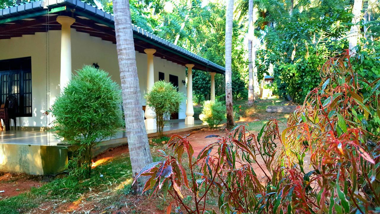 Soba Lanka Holiday Resort Melsiripura Екстериор снимка